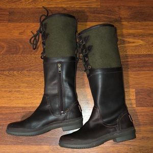 UGG winter boots!! Brown and green - never used